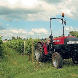 CASE IH Farmall 80V Vineyard